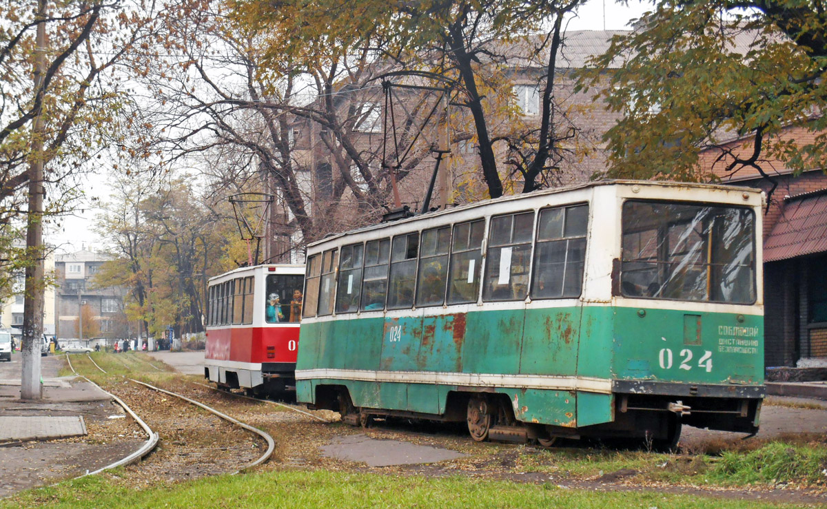 Енакиево, 71-605 (КТМ-5М3) № 024