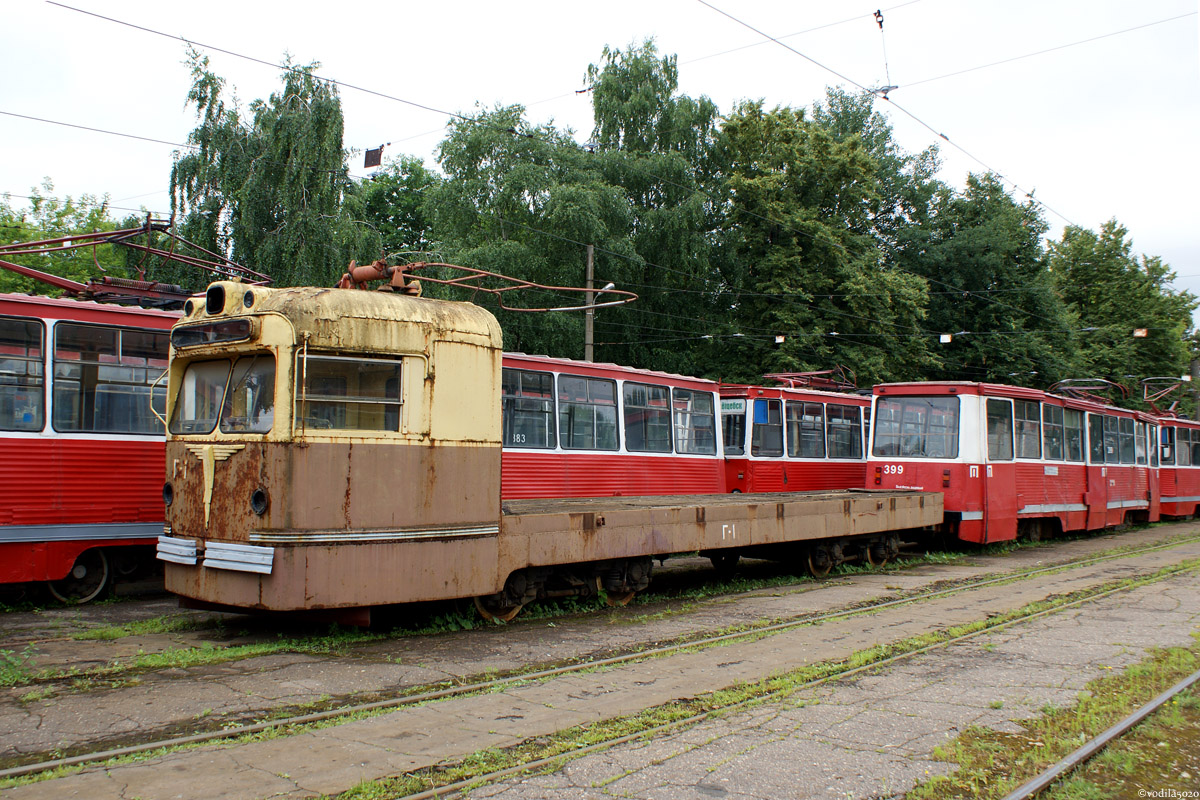 Витебск, МТВ-82 № Г-1; Витебск, 71-605А № 399