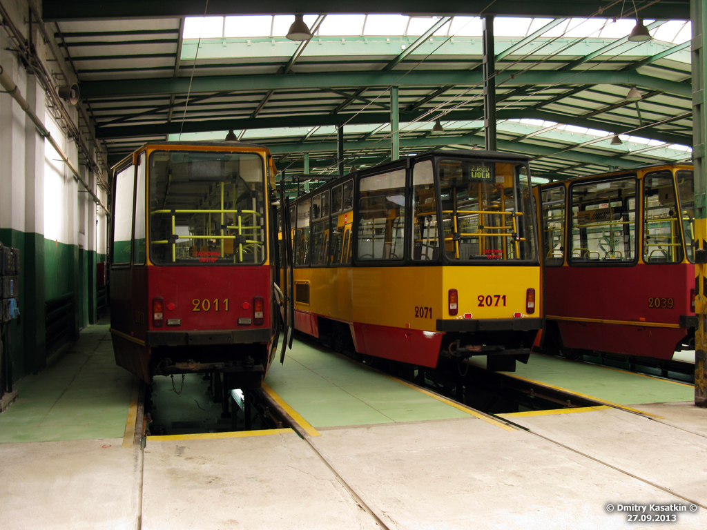 華沙, Konstal 105N2k # 2011; 華沙, Konstal 105N2k # 2071