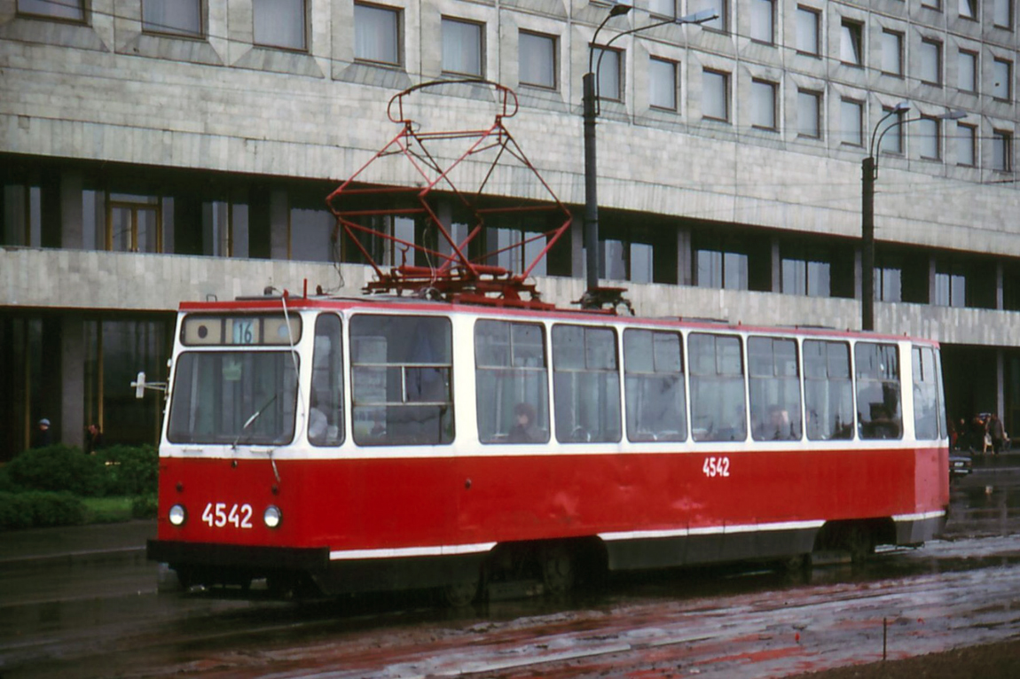 聖彼德斯堡, LM-68M # 4542