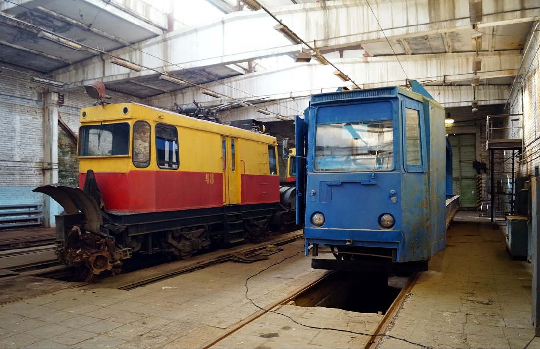 Владивосток, ГС-4 (КРТТЗ) № 48; Владивосток, ТК-28А № 03; Владивосток — Подразделение службы пути