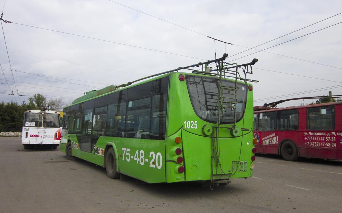 Тамбов, ВМЗ-5298.01 «Авангард» № 1025