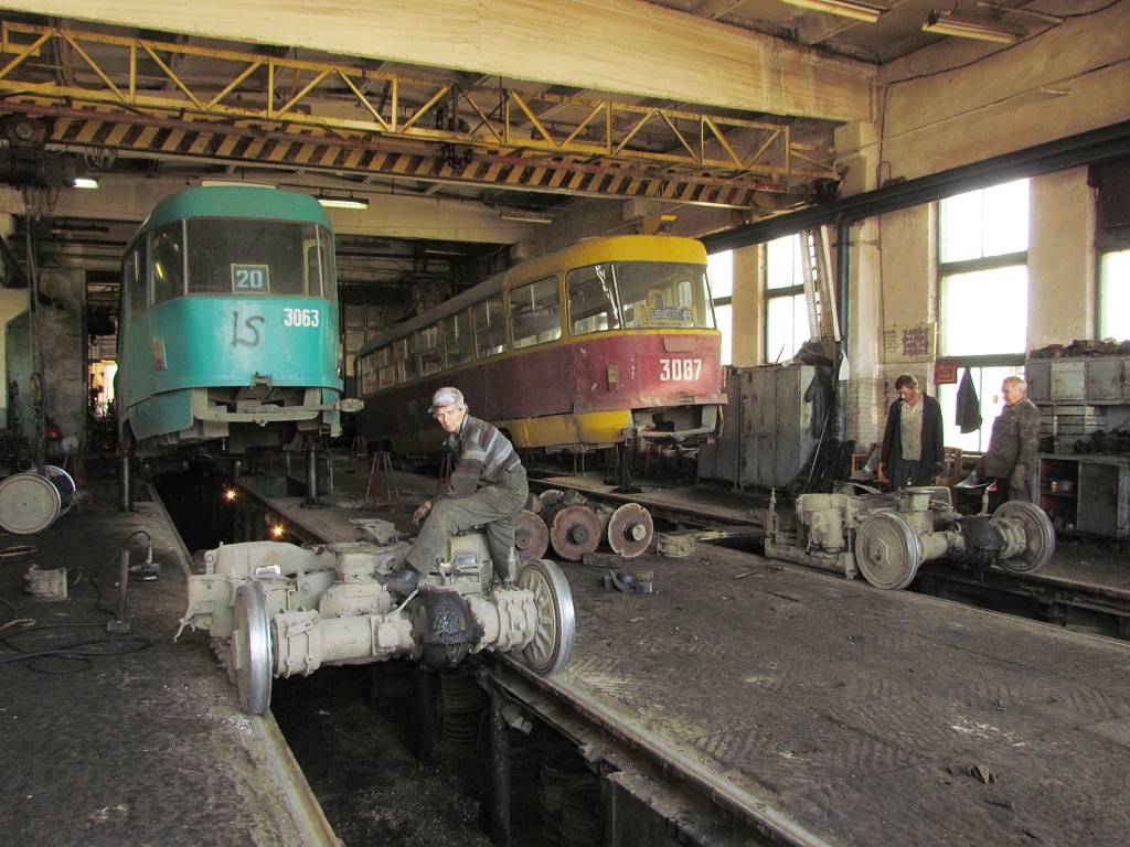 Kharkiv, Tatra T3SU N°. 3063; Kharkiv, Tatra T3SU (2-door) N°. 3087