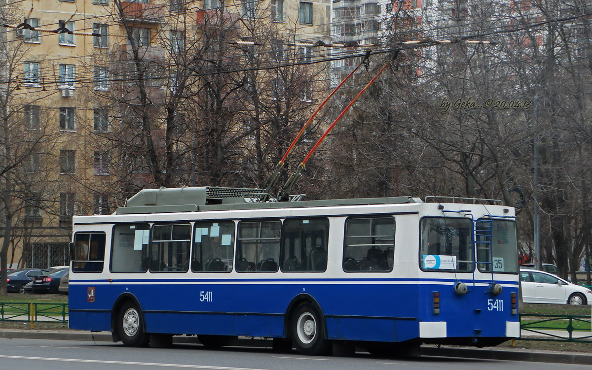 Moszkva, ZiU-682GM1 (with double first door) — 5411