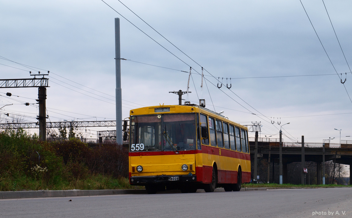 Львов, Škoda 14Tr89/6 № 559