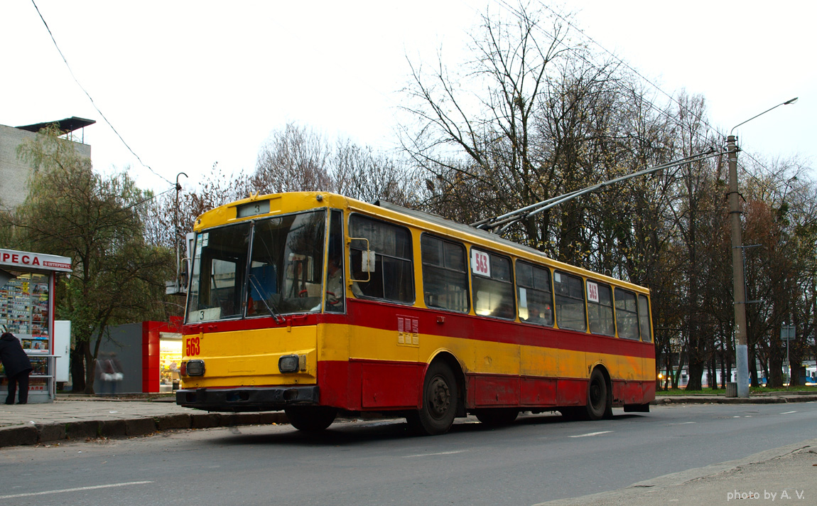 Львов, Škoda 14Tr89/6 № 563