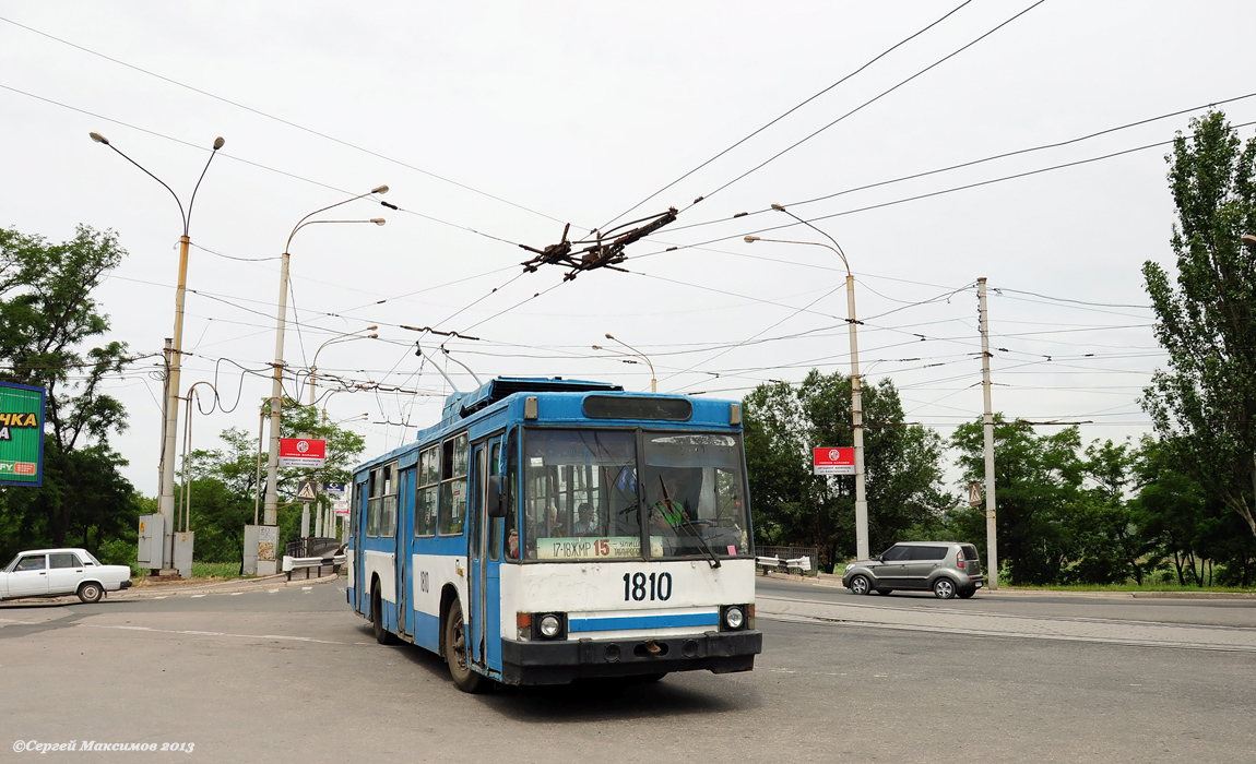 Мариуполь, ЮМЗ Т2 № 1810