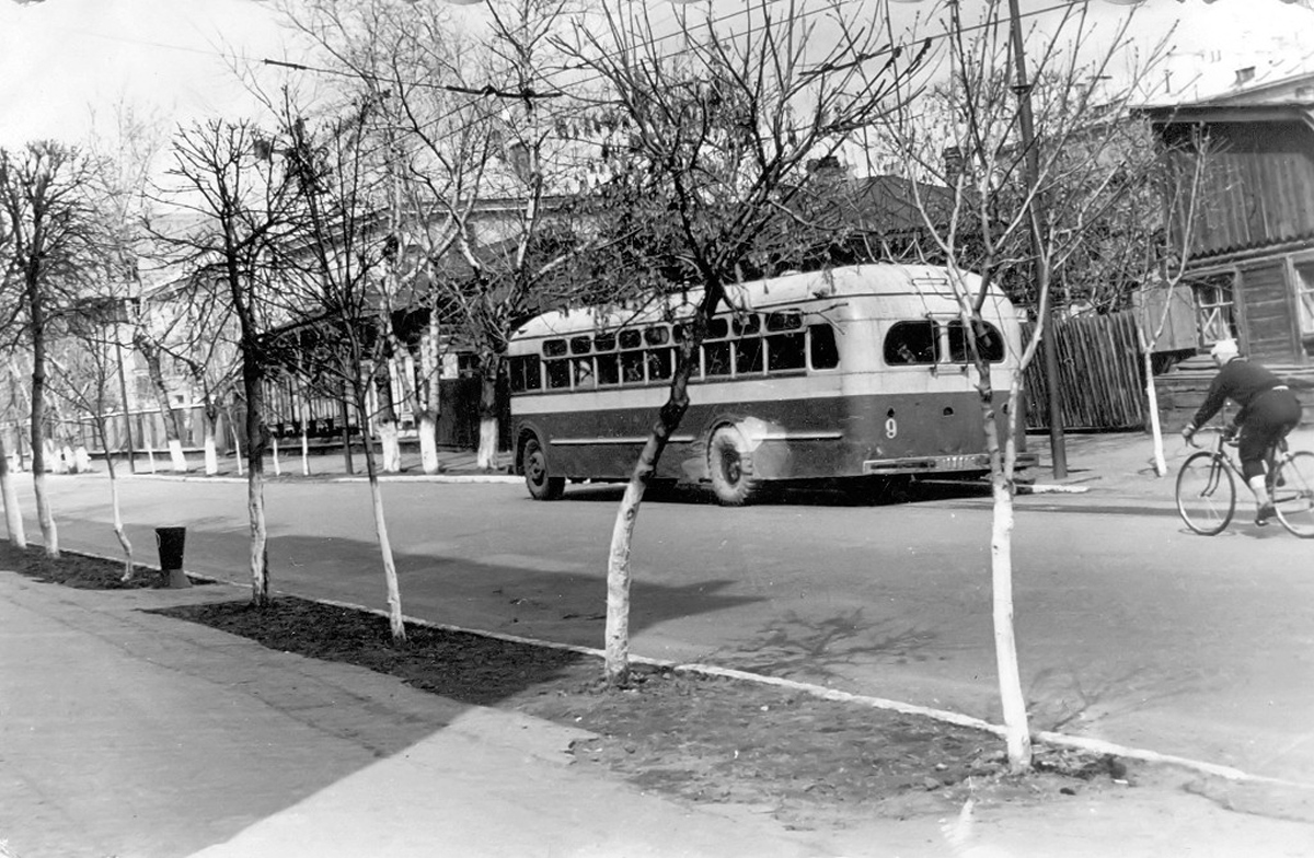Омск, МТБ-82Д № 9; Омск — Исторические фотографии
