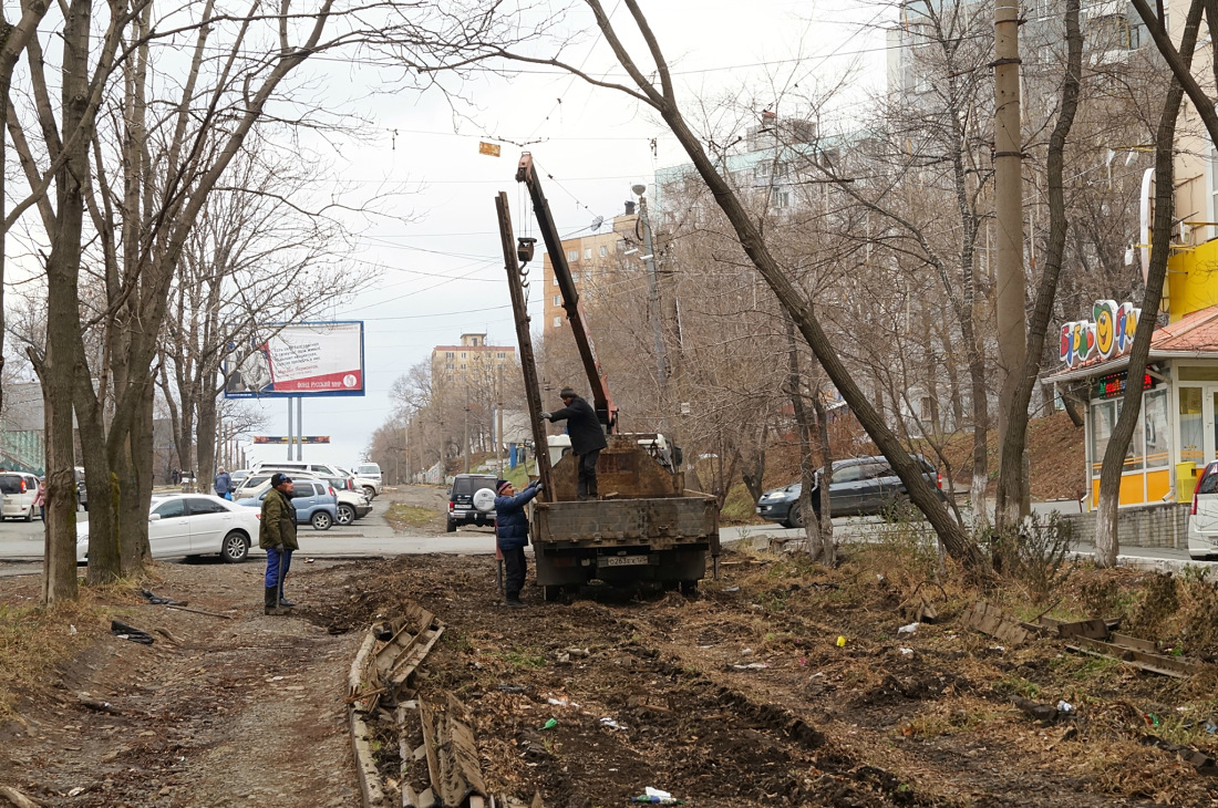 Vladivostok — Track dismantling