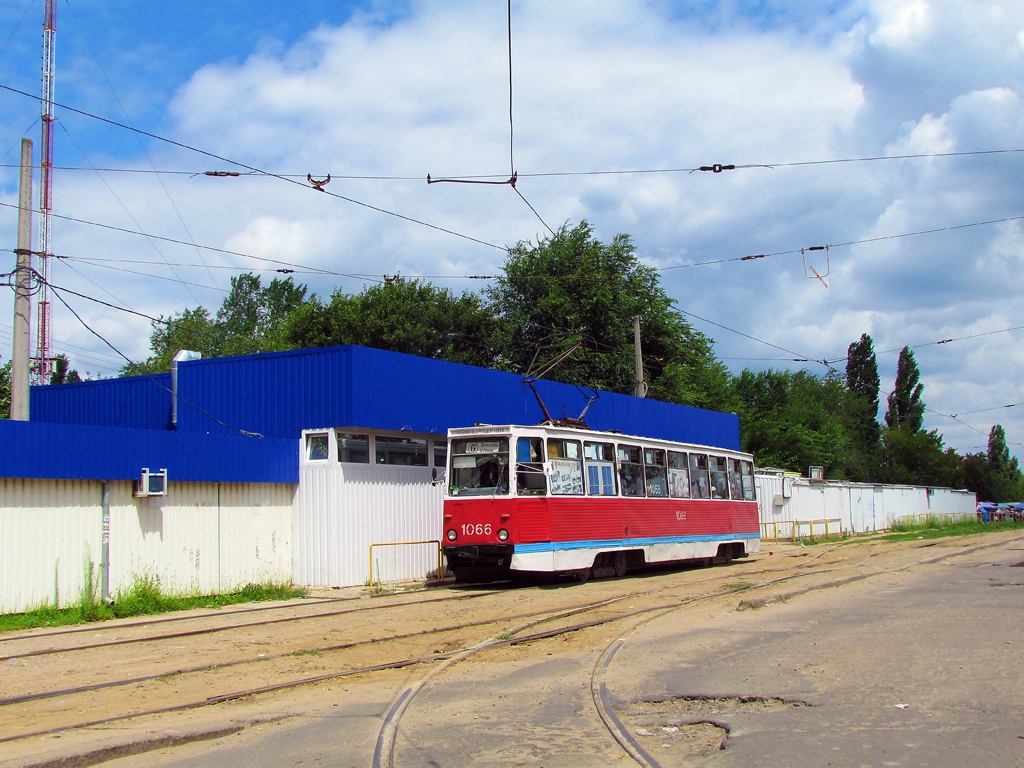 Николаев, 71-605 (КТМ-5М3) № 1066