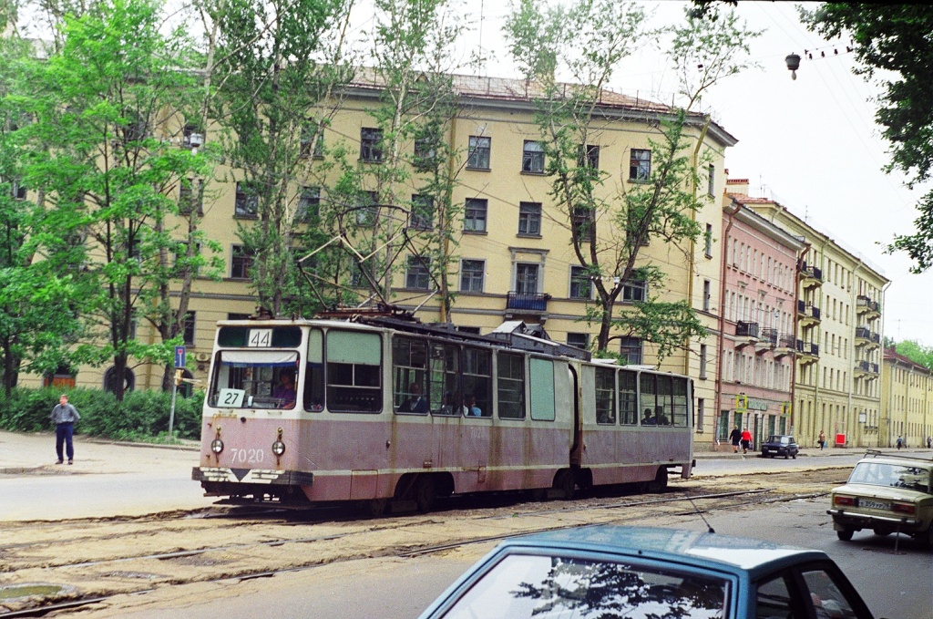 Saint-Petersburg, LVS-86K č. 7020