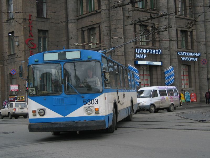 Санкт-Петербург, ЗиУ-682Г [Г00] № 5303