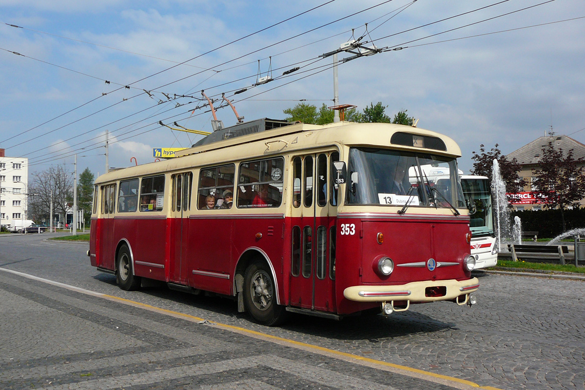 Пардубице, Škoda 9TrHT26 № 353