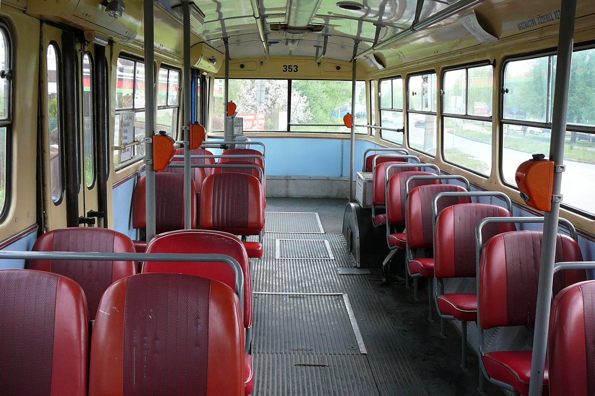 Pardubice, Škoda 9TrHT26 nr. 353