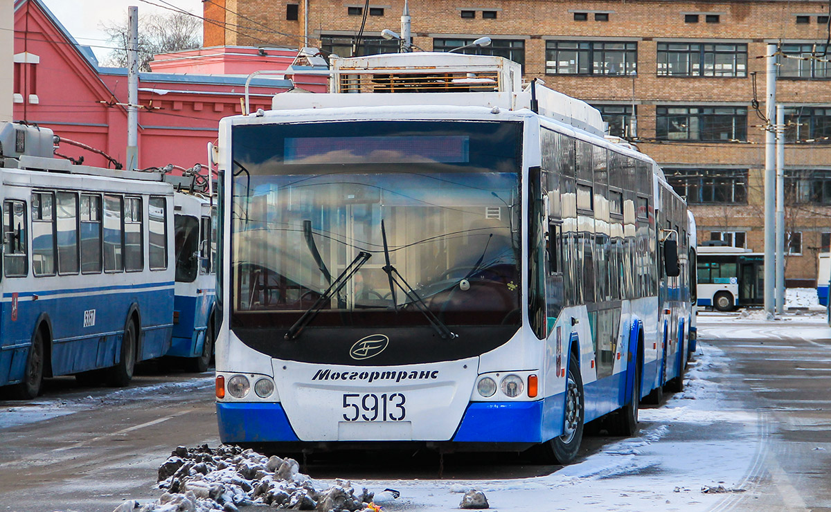 Moskwa, VMZ-5298.01 “Avangard” Nr 5913