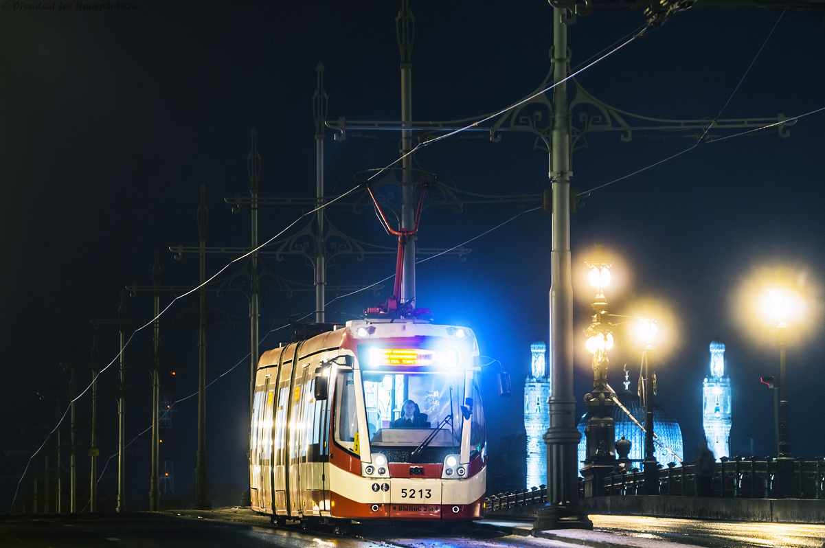 Санкт-Петербург, БКМ 84300М № 5213