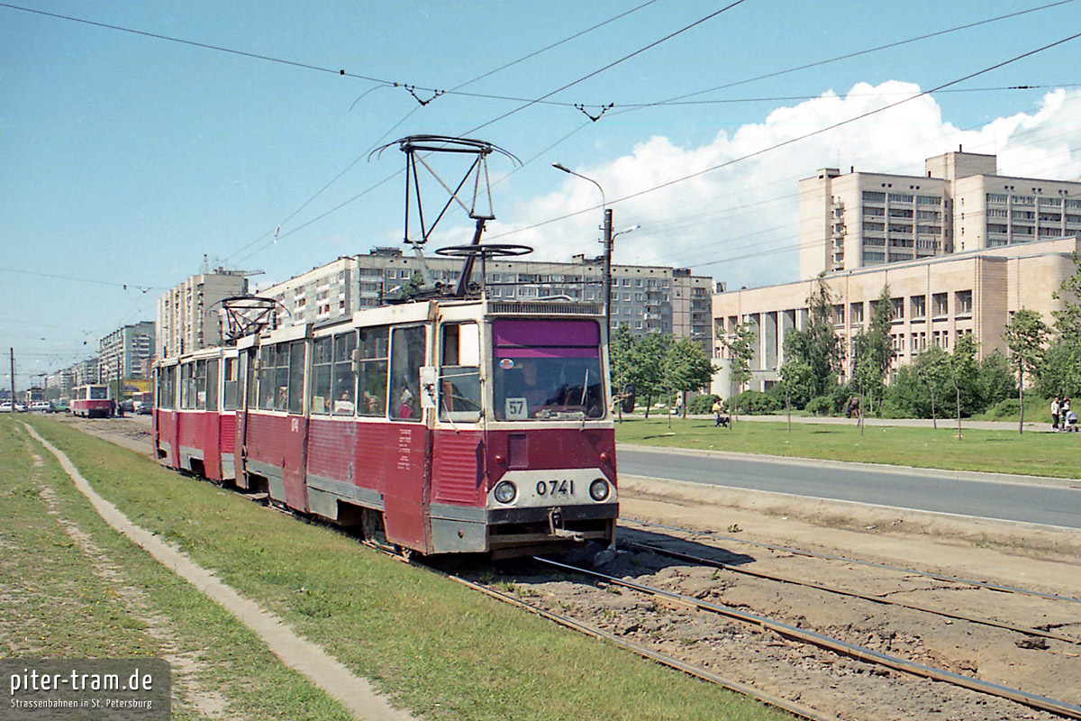Saint-Pétersbourg, 71-605 (KTM-5M3) N°. 0741