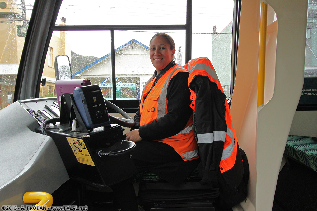 Веллингтон, Designline MK-IV № 363; Работники электротранспорта