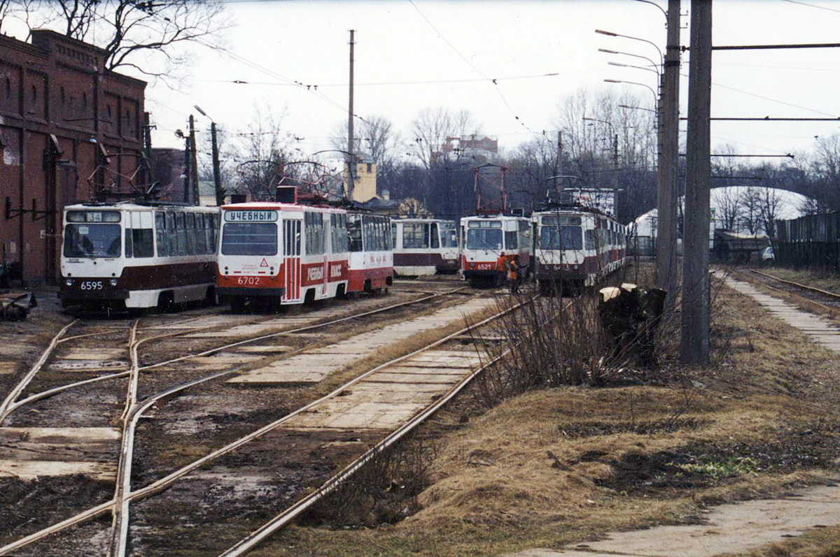 Санкт-Петербург, ЛМ-68М № 6702