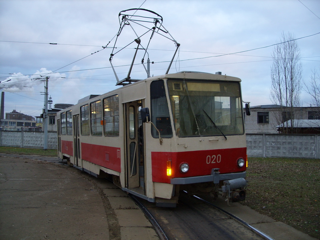 Kiev, Tatra T6B5SU N°. 020