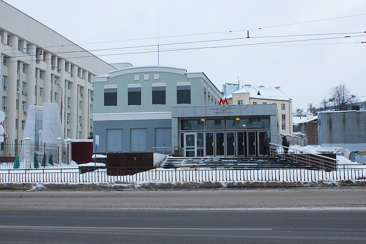 Контактная сеть, энергоснабжение и токосъём; Нижний Новгород — Метрополитен — Станции; Нижний Новгород — Станция «Горьковская»