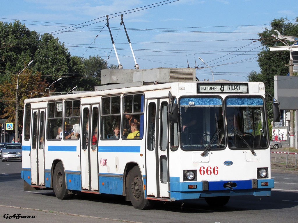 Кривой Рог, ЮМЗ Т2 мод. 7 № 666
