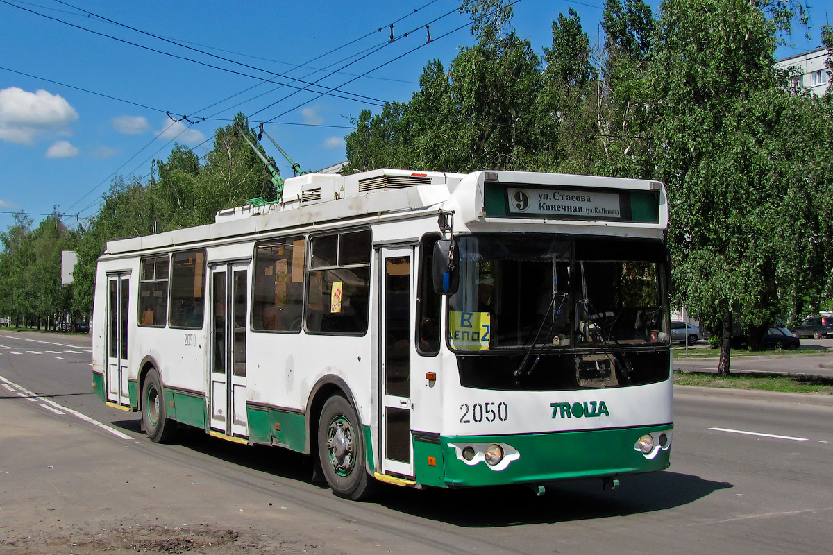 Пенза, ЗиУ-682Г-016.02 № 2050