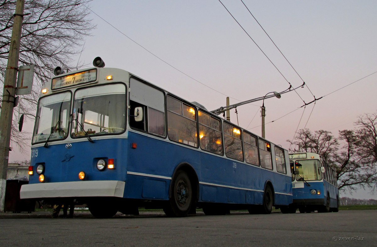 Черкассы, ЗиУ-682УА № 319