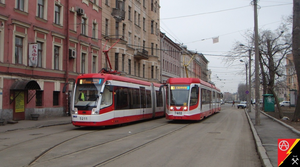 Санкт-Петербург, БКМ 84300М № 5211; Санкт-Петербург, 71-631-02 № 7402