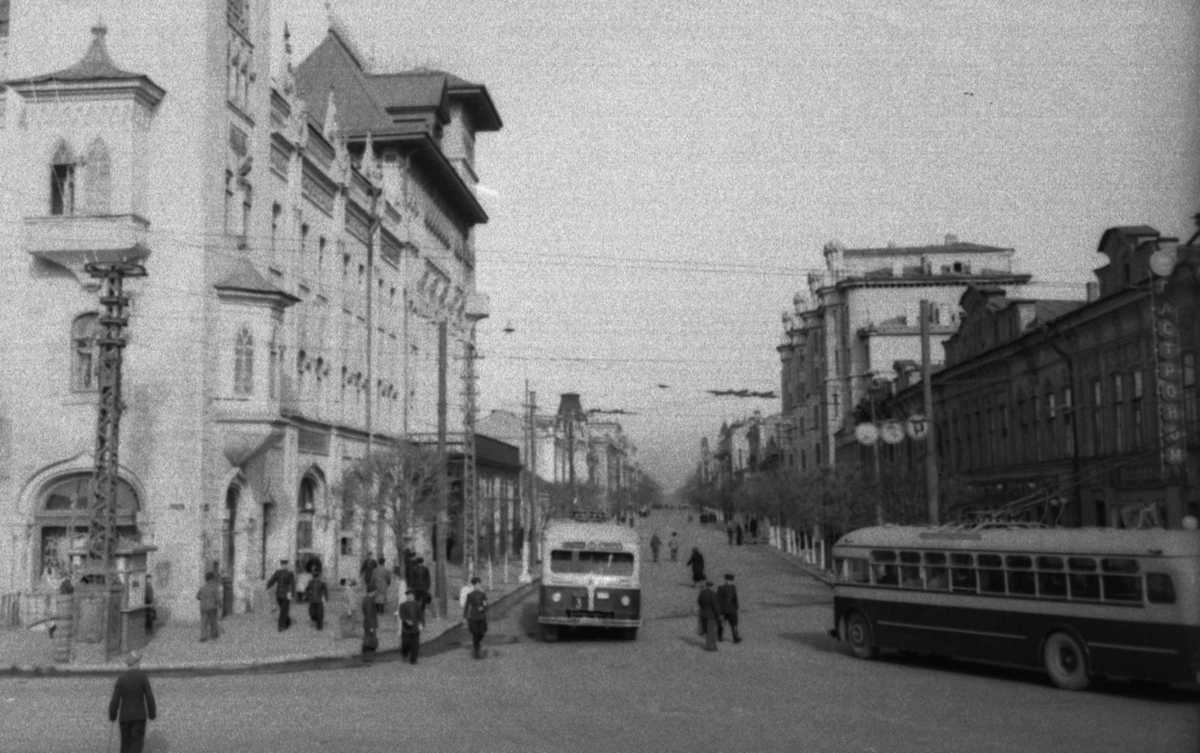 Саратов, МТБ-82Д № 3; Саратов — Исторические фотографии