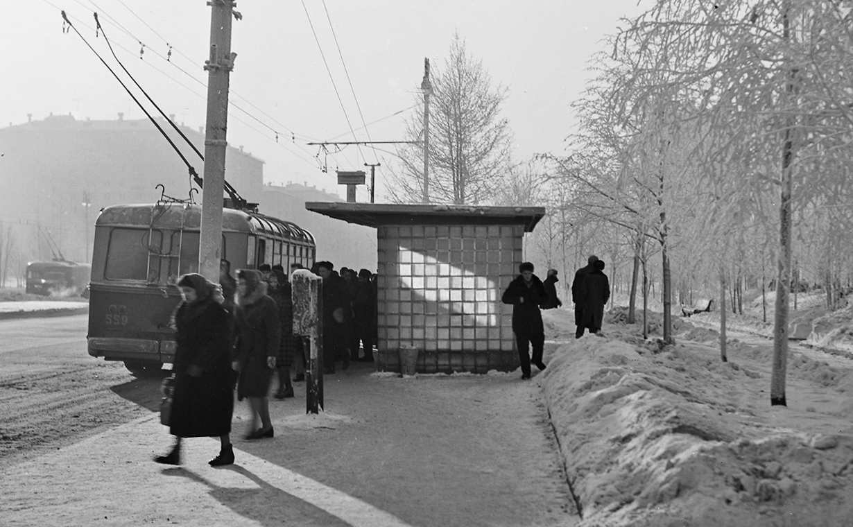 Москва, СВАРЗ МТБЭС № 559; Москва — Исторические фотографии — Трамвай и Троллейбус (1946-1991); Москва — Остановочные павильоны, информационные объявления, элементы навигации