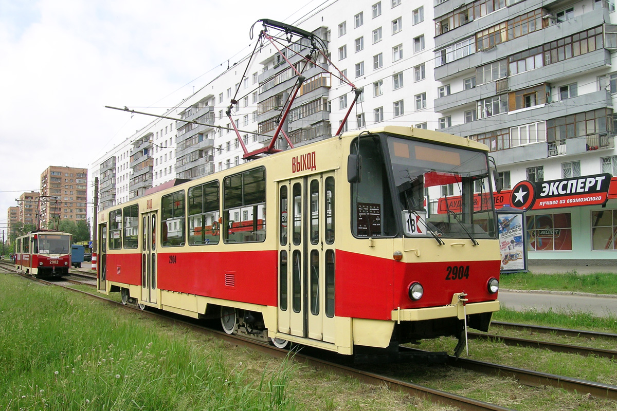 Nyizsnij Novgorod, Tatra T6B5SU — 2902; Nyizsnij Novgorod, Tatra T6B5SU — 2904; Nyizsnij Novgorod — Drivers competitions