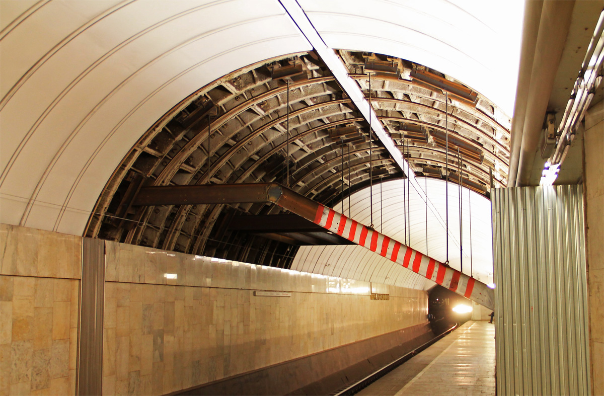 Moskva — Metro — [10] Lublinsko-Dmitrovskaya Line; Moskva — Metro — [9] Serpukhovsko-Timiryazevskaya Line