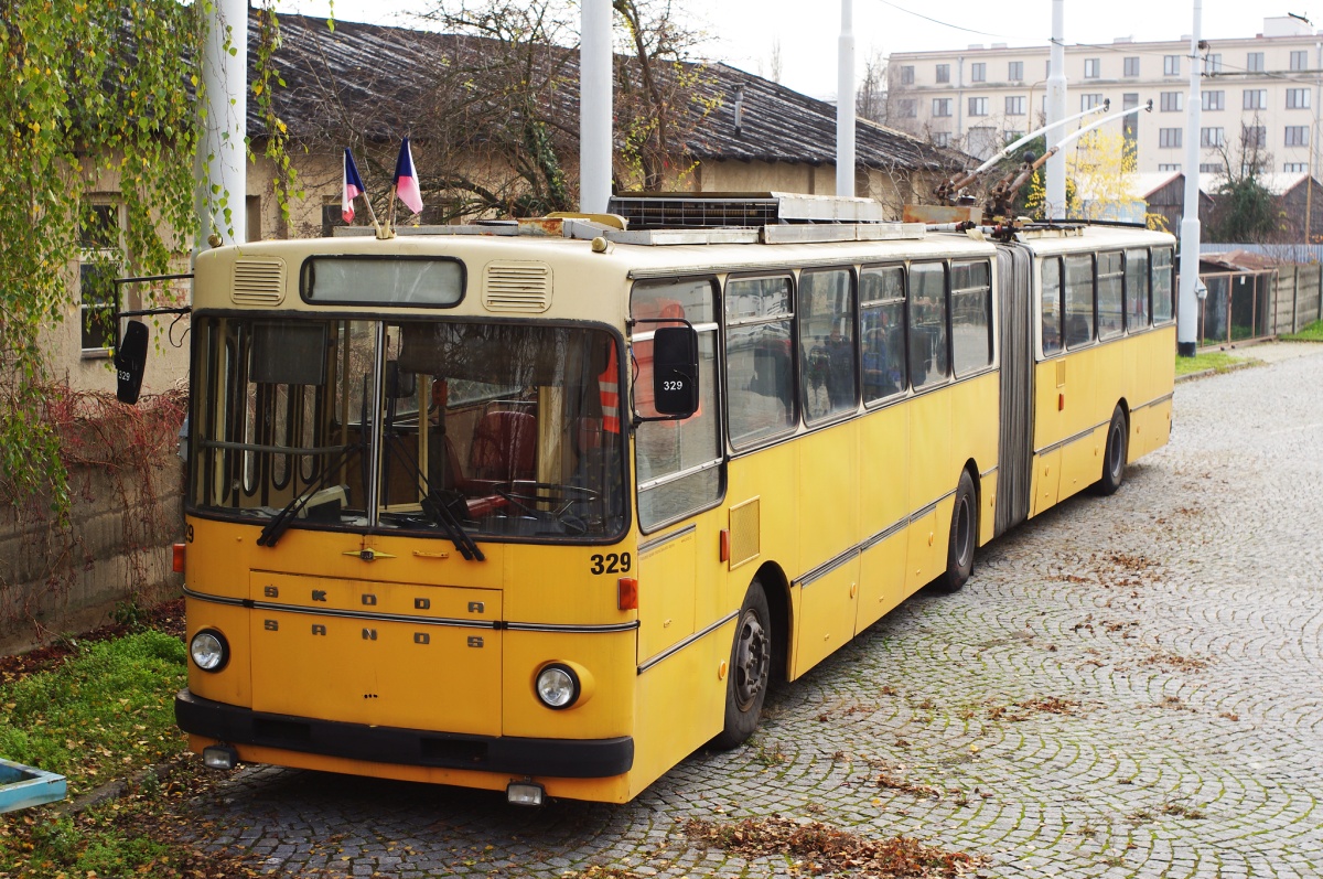 Пардубице, Škoda Sanos S 200 Tr № 329