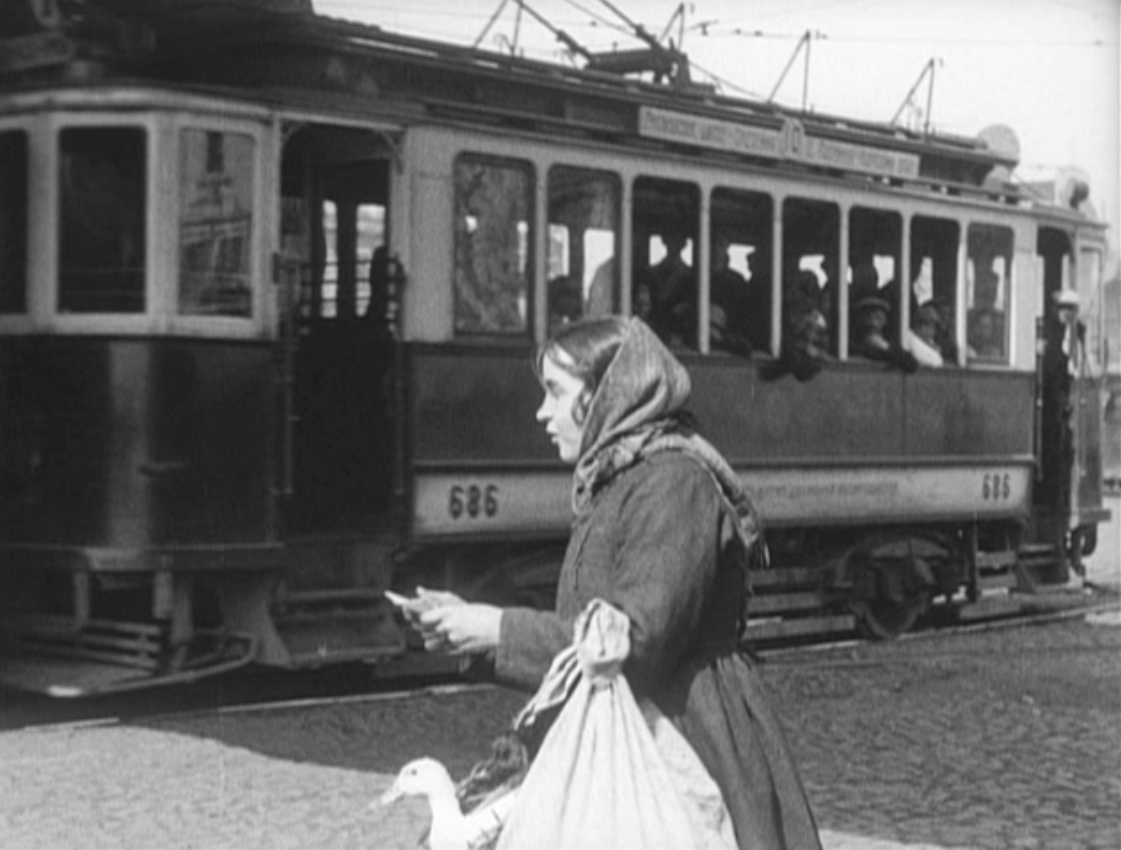 Москва, Двухосный моторный MAN № 686; Москва — Исторические фотографии — Трамвай и Троллейбус (1921-1945); Москва — Трамваи в кинофильмах