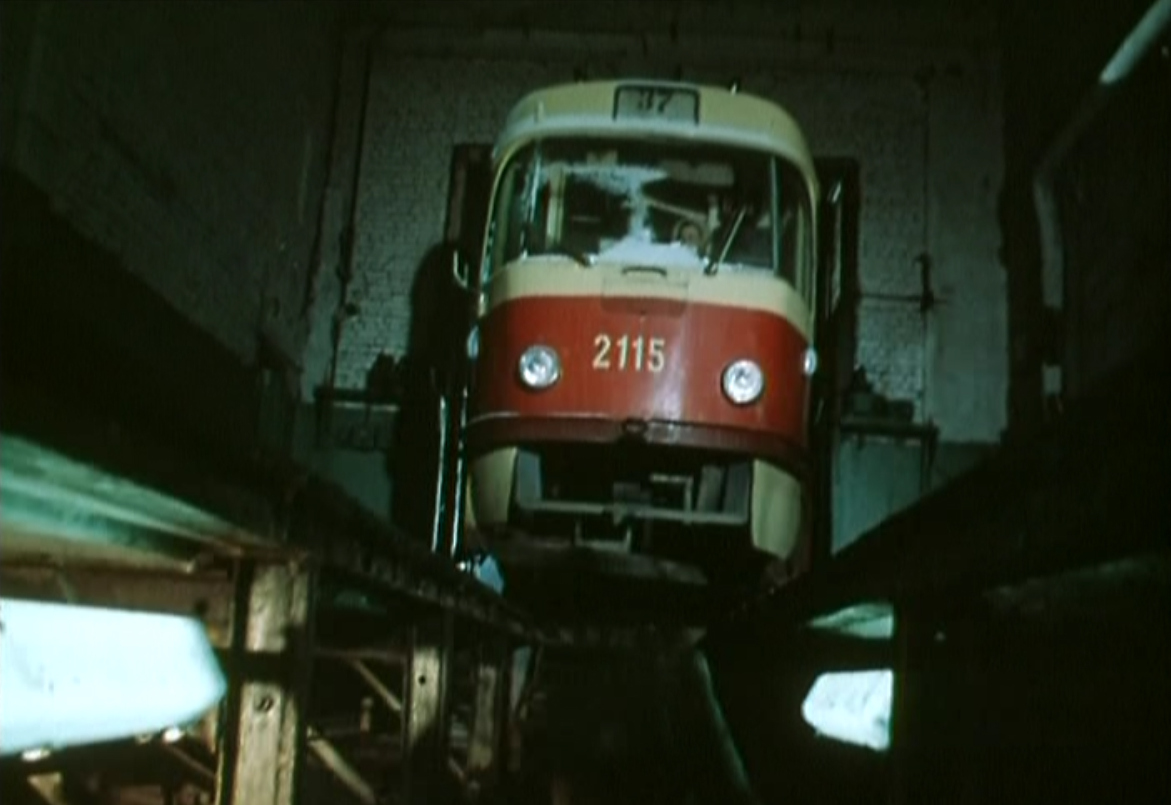 Москва, Tatra T3SU (двухдверная) № 2115; Москва — Трамваи в кинофильмах Москва, Tatra T3SU (двухдверная) № 2115; Москва — Трамваи в кинофильмах