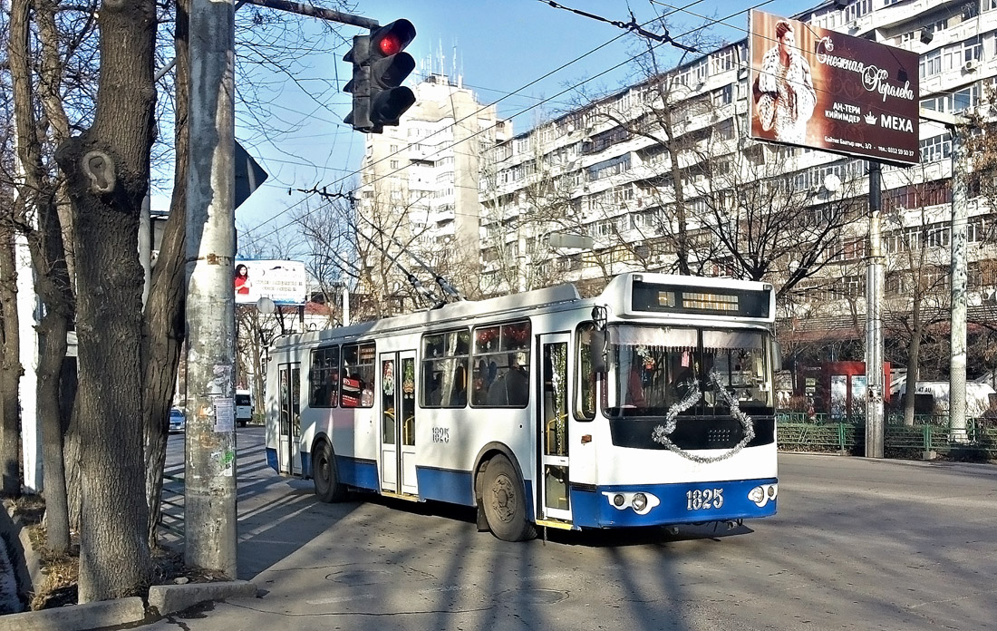 Бишкек, ЗиУ-682Г-016.05 № 1825