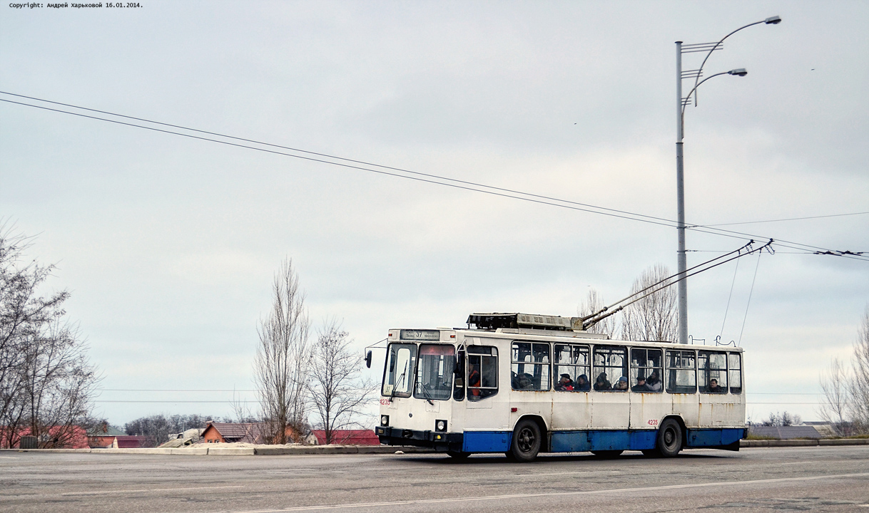 Киев, ЮМЗ Т2 № 4235 Киев, ЮМЗ Т2 № 4235