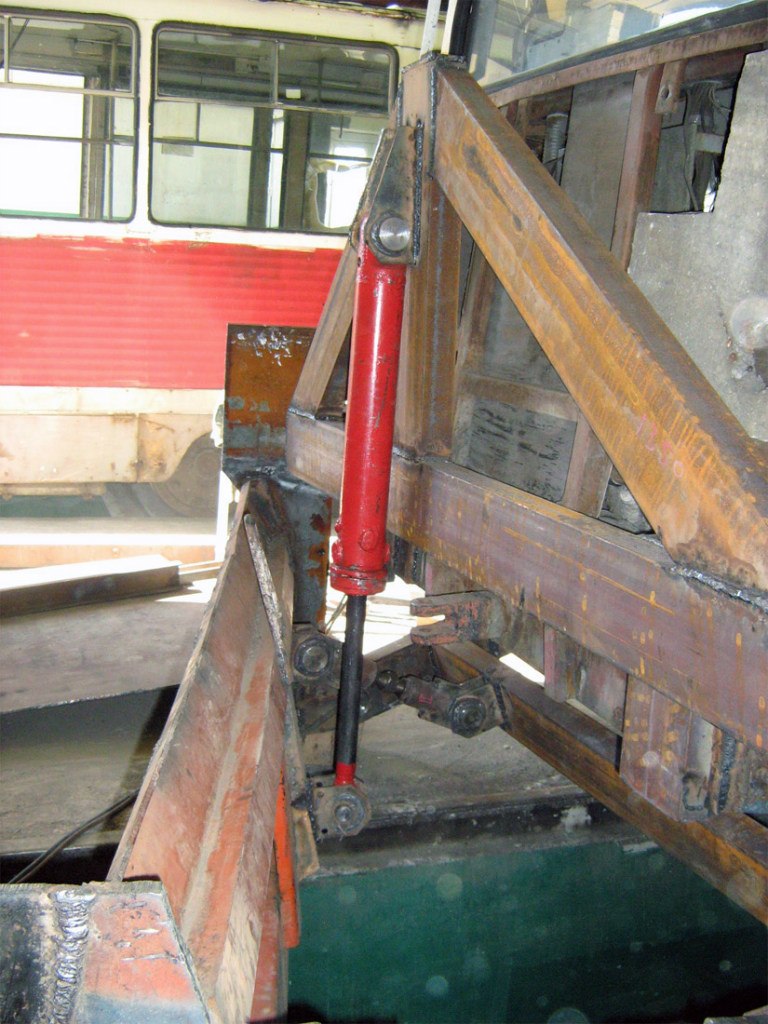 Бийск, 71-605 (КТМ-5М3) № 135