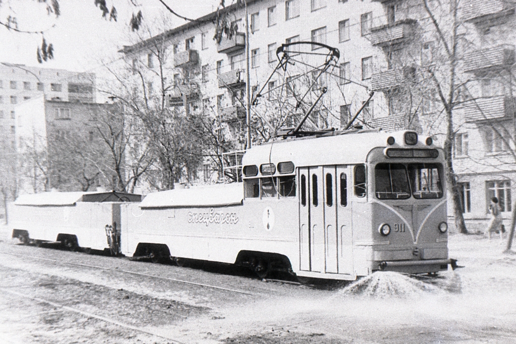 Екатеринбург, МТВ-82 № 911