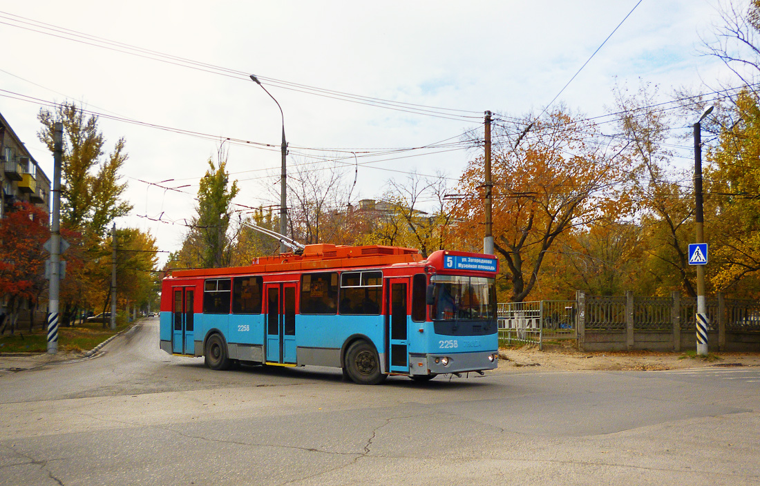 Саратов, ЗиУ-682Г-016.02 № 2258