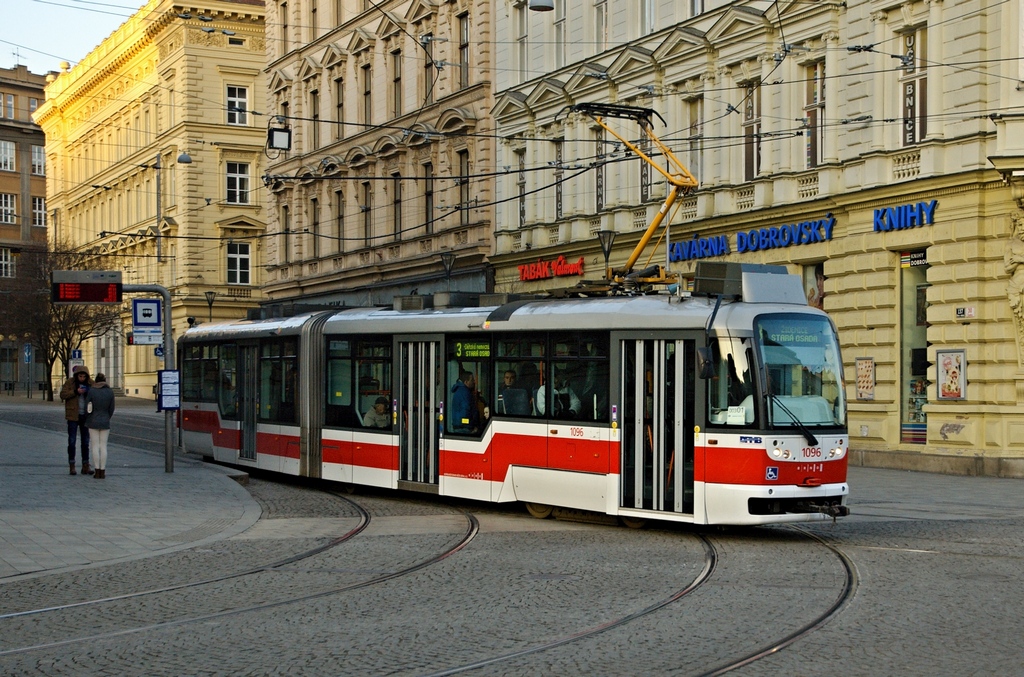 Брно, Vario LF2R.E № 1096