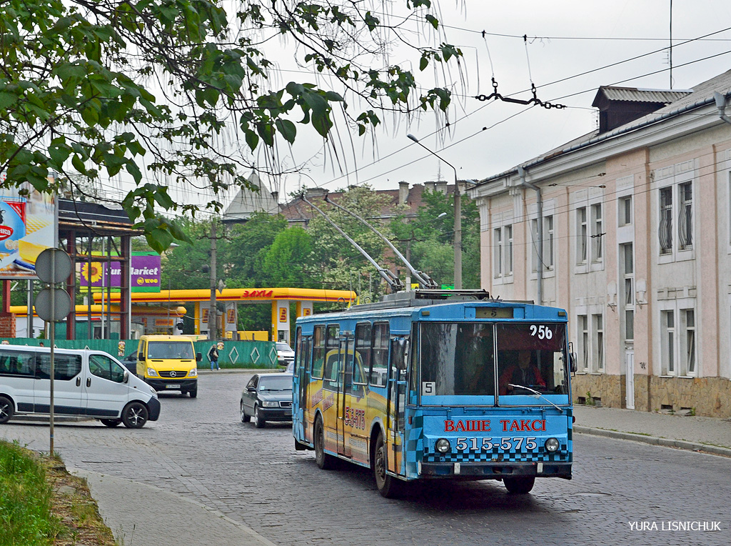 Černovice, Škoda 14Tr02 č. 256