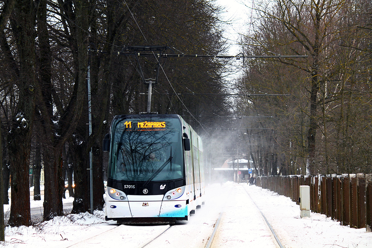 Рига, Škoda 15T ForCity Alfa Riga № 57016