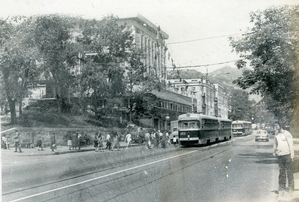 Vladivostok, RVZ-6M2 Nr. 185; Vladivostok — Historic Photos — Tramway (1971-1990)