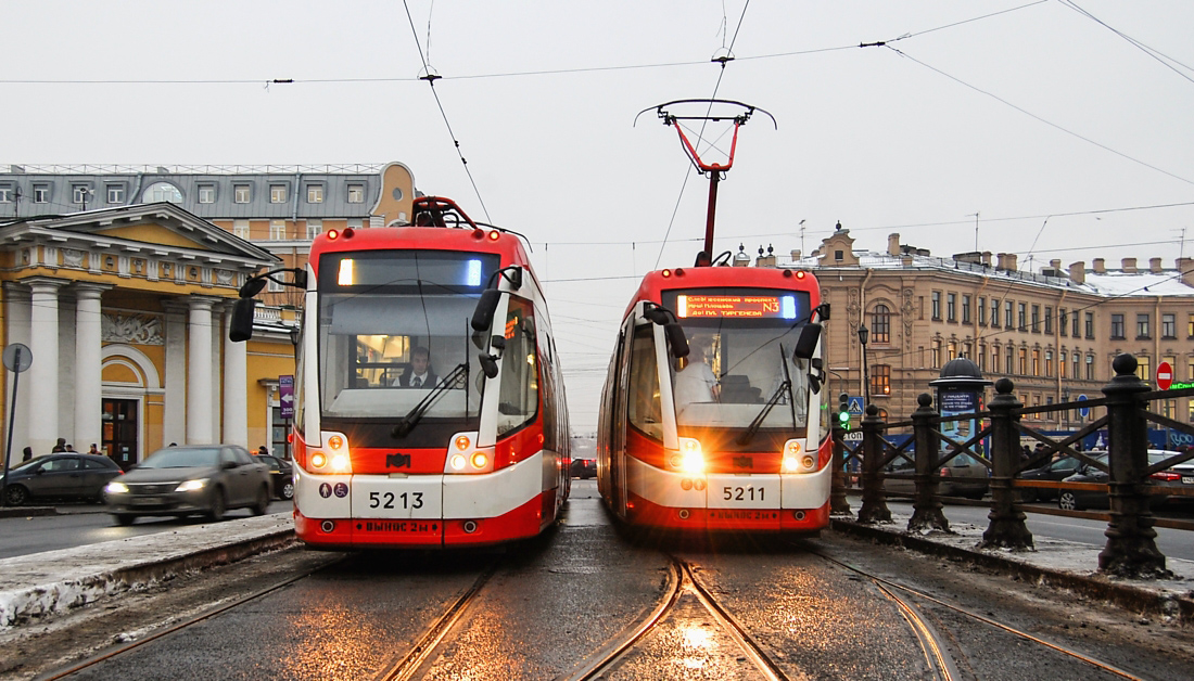 Санкт-Петербург, БКМ 84300М № 5213; Санкт-Петербург, БКМ 84300М № 5211