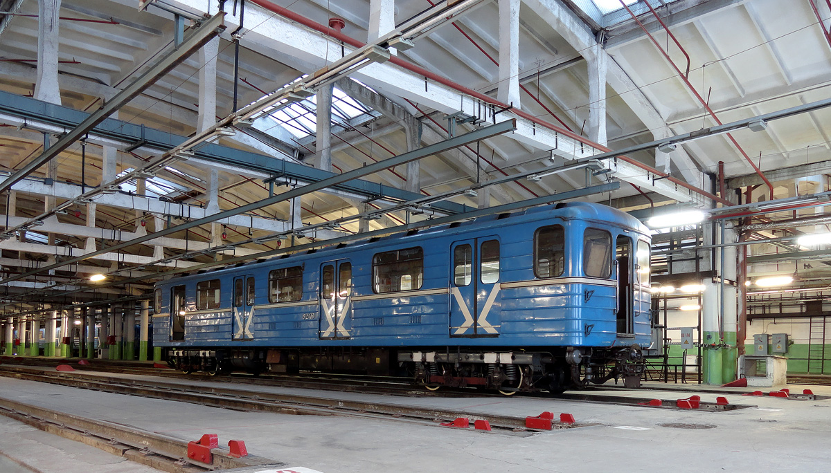 Yekaterinburg, 81-714.5 (LVZ/VM) № 8240