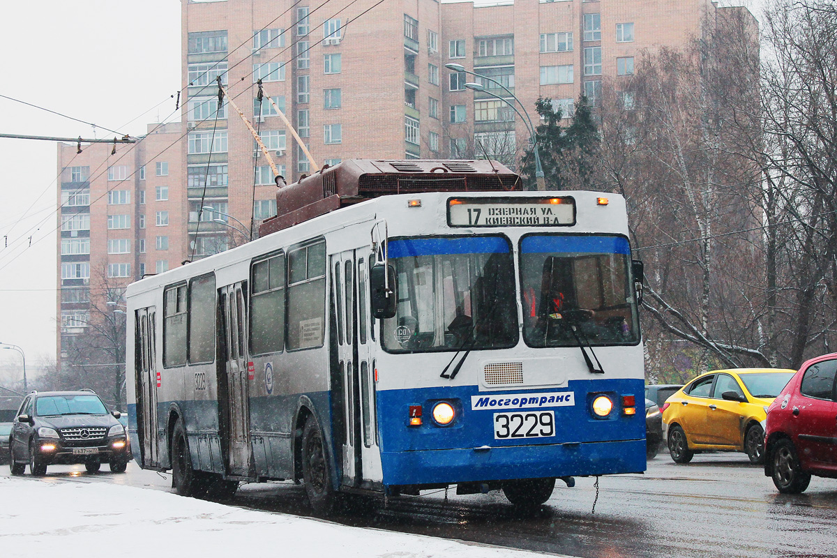 Москва, ЗиУ-682ГМ1 (с широкой передней дверью) № 3229