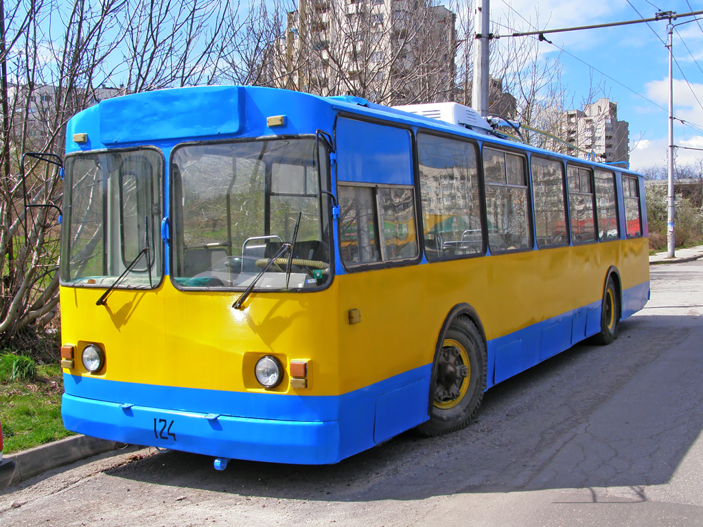 Плевен, ЗиУ-682УП № 124 (01243)
