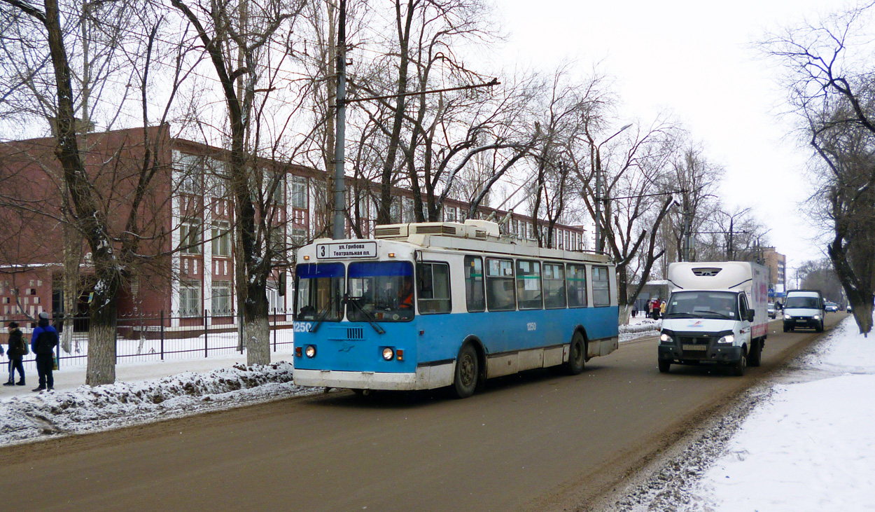 Саратов, ЗиУ-682Г-016.02 № 1250